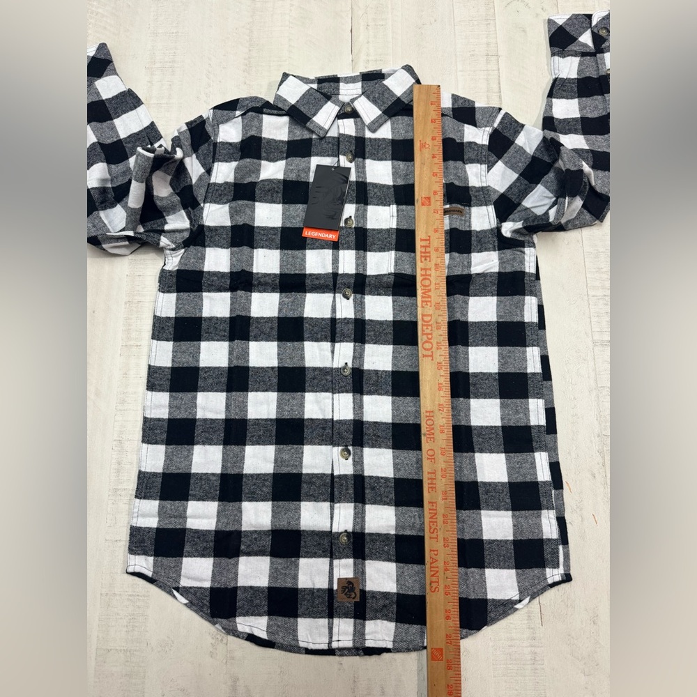 Legendary Whitetails lumberjack flannel long sleeve button down shirt - Picture 4 of 7